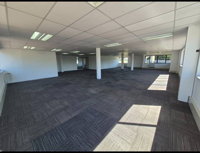 883M² OFFICE TO LET IN MORNINGSIDE